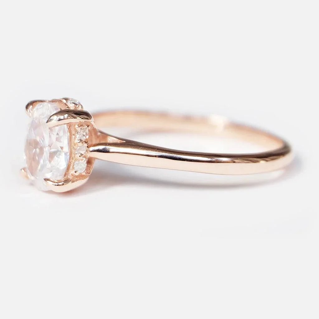 Moissanite Engagement Ring Yunon - SOVATS
