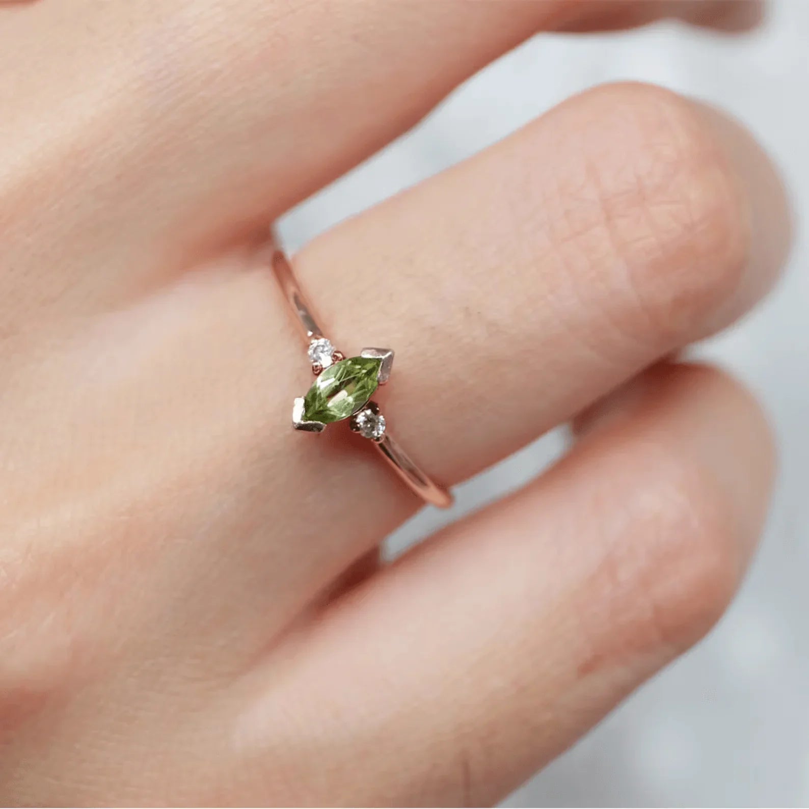 Peridot Diamond Ring Madeleine - SOVATS