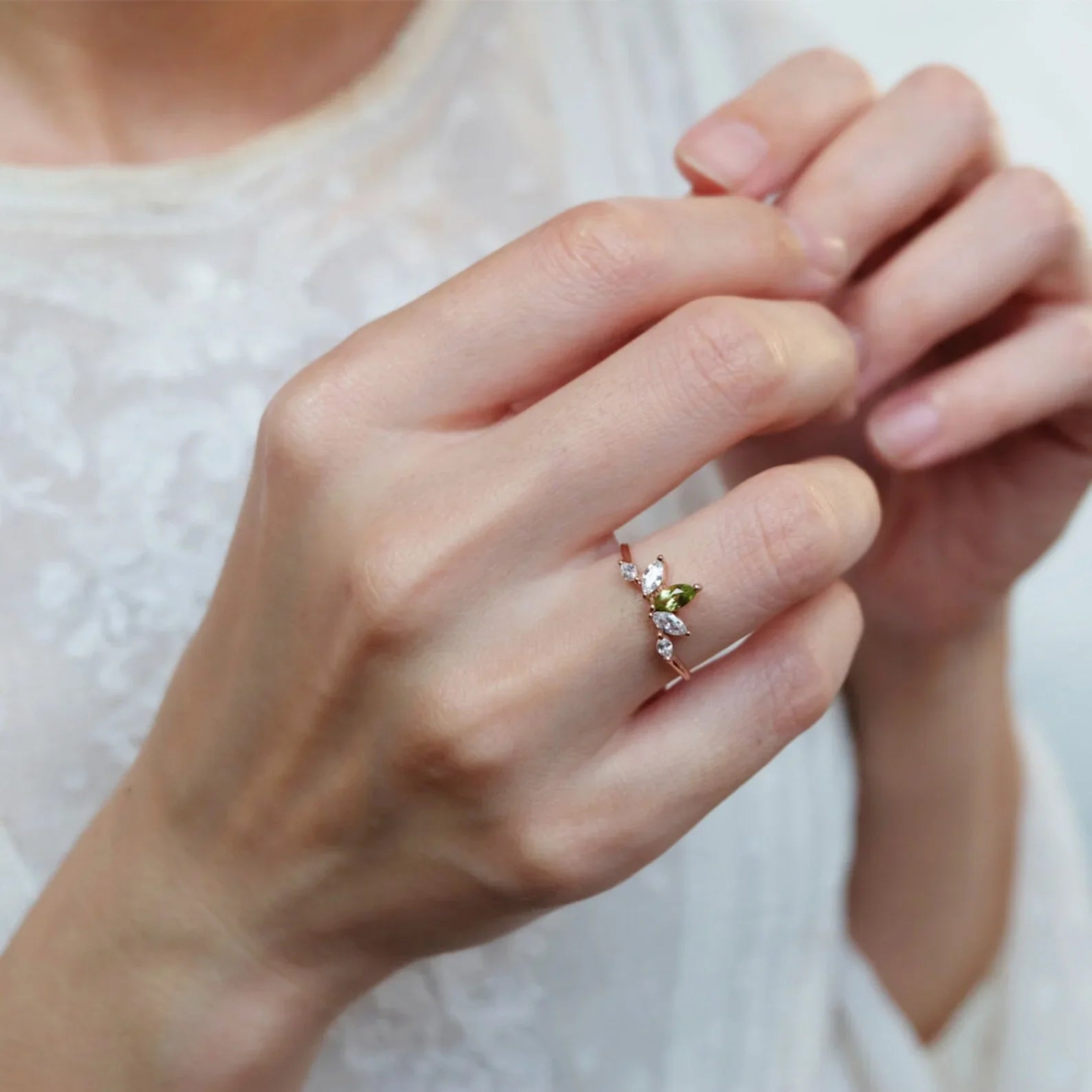 Peridot White Topaz Ring Enu - SOVATS