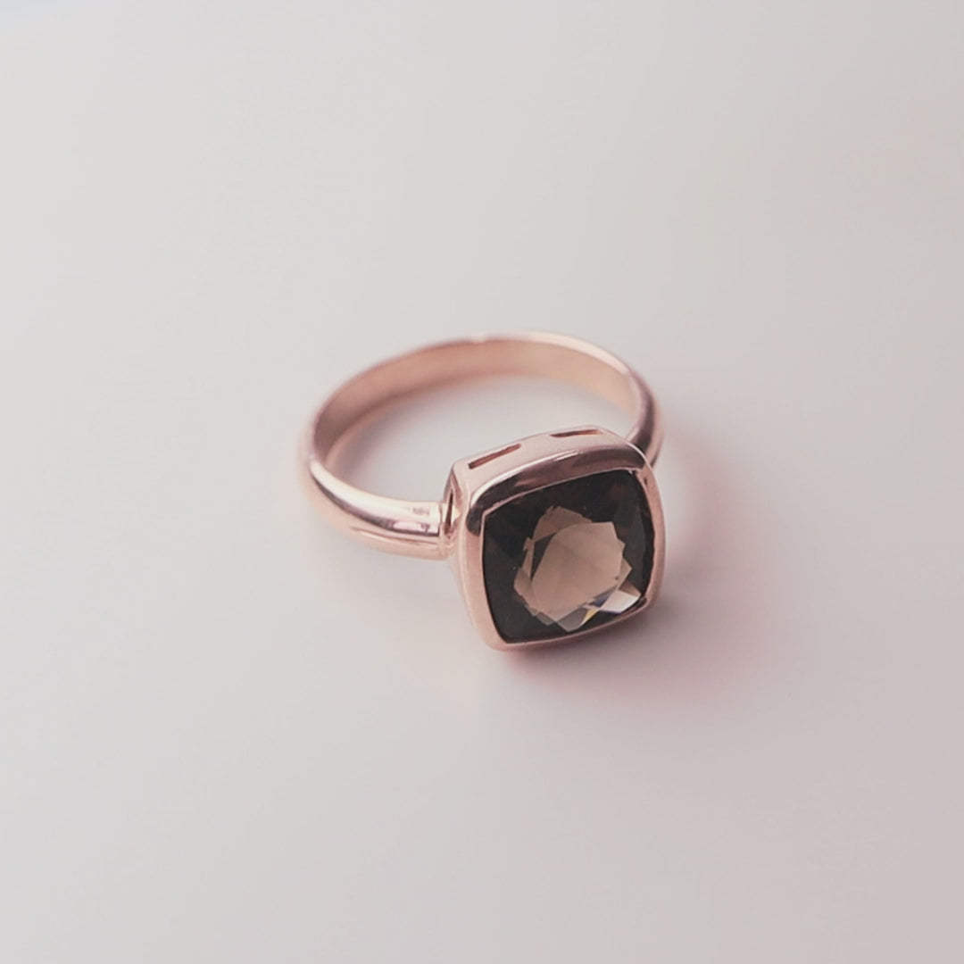 Smoky Quartz Ring Nanda