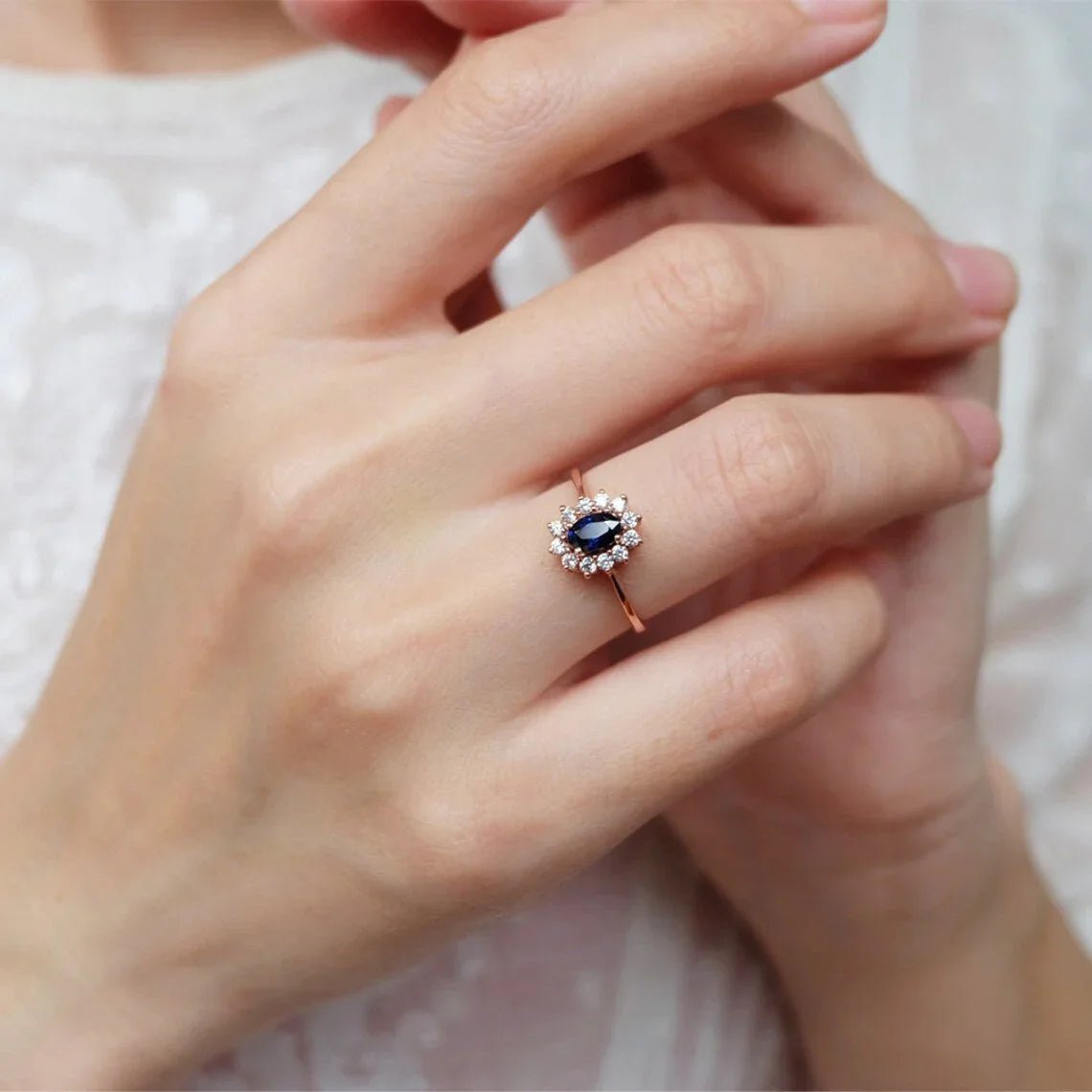 Sapphire Engagement Ring Arturia - SOVATS