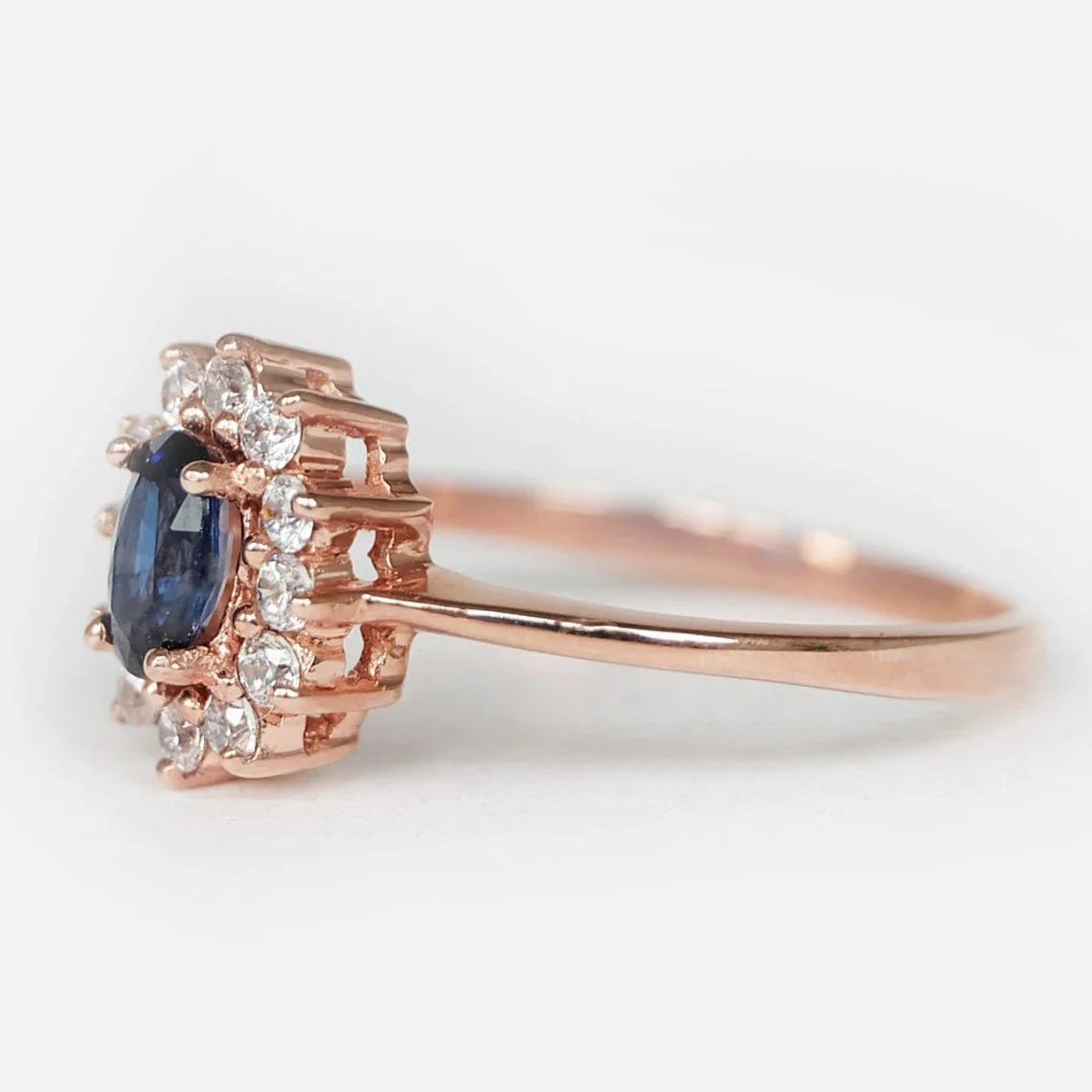 Sapphire Engagement Ring Arturia - SOVATS