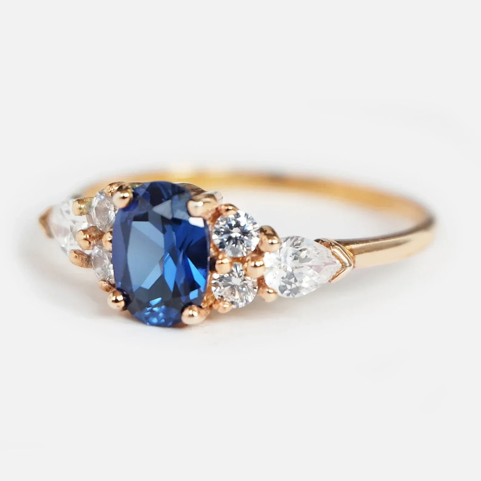 Sapphire Engagement Ring Diana - SOVATS
