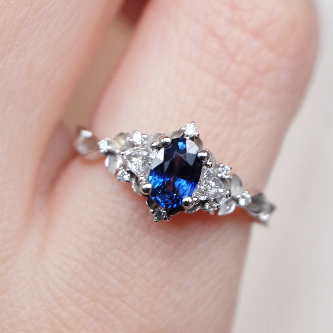 Sapphire Engagement Ring Marcia - SOVATS