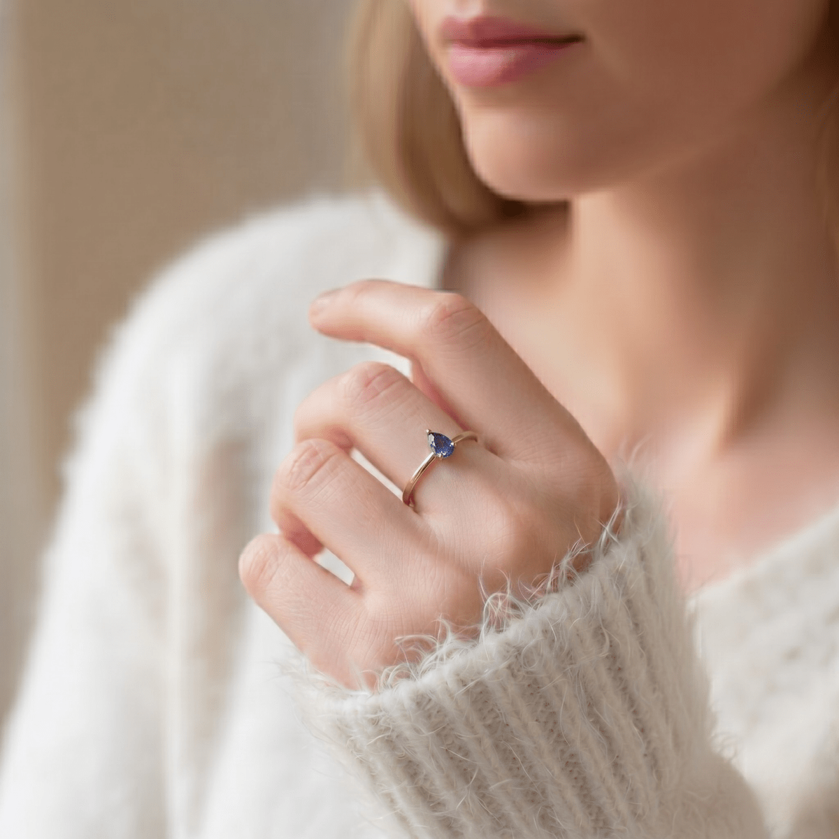 September Birthstone Ring Nessa - SOVATS