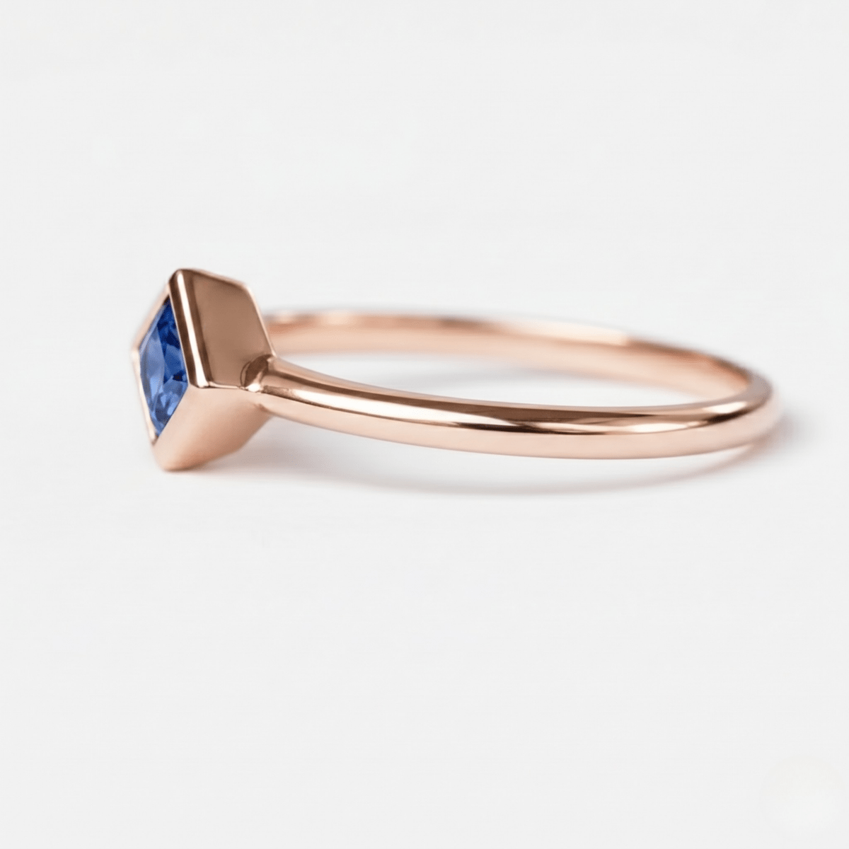 September's Birthstone Ring Gigi - SOVATS