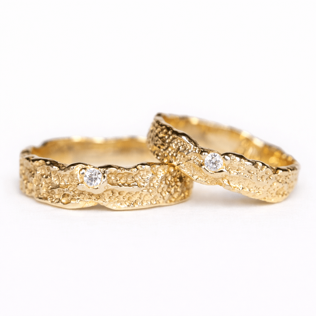 Textured Wedding Diamond Gold Ring Set Valentin - SOVATS