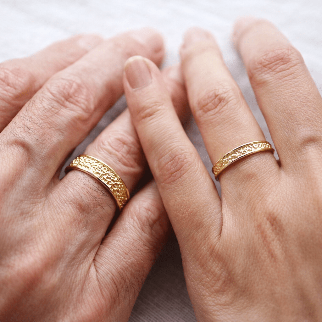 Textured Wedding Gold Ring Set Nasar - SOVATS