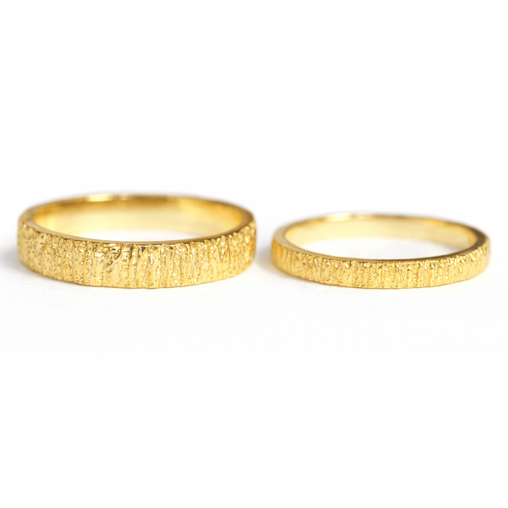 Textured Wedding Gold Ring Set Nurul - SOVATS