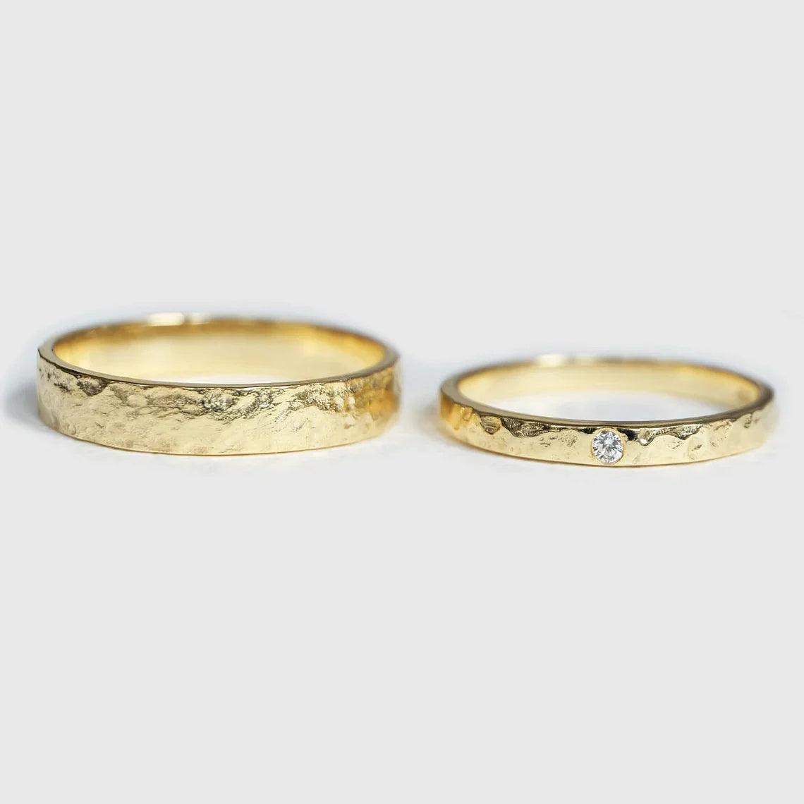 Textured Wedding Ring Set Devi - SOVATS