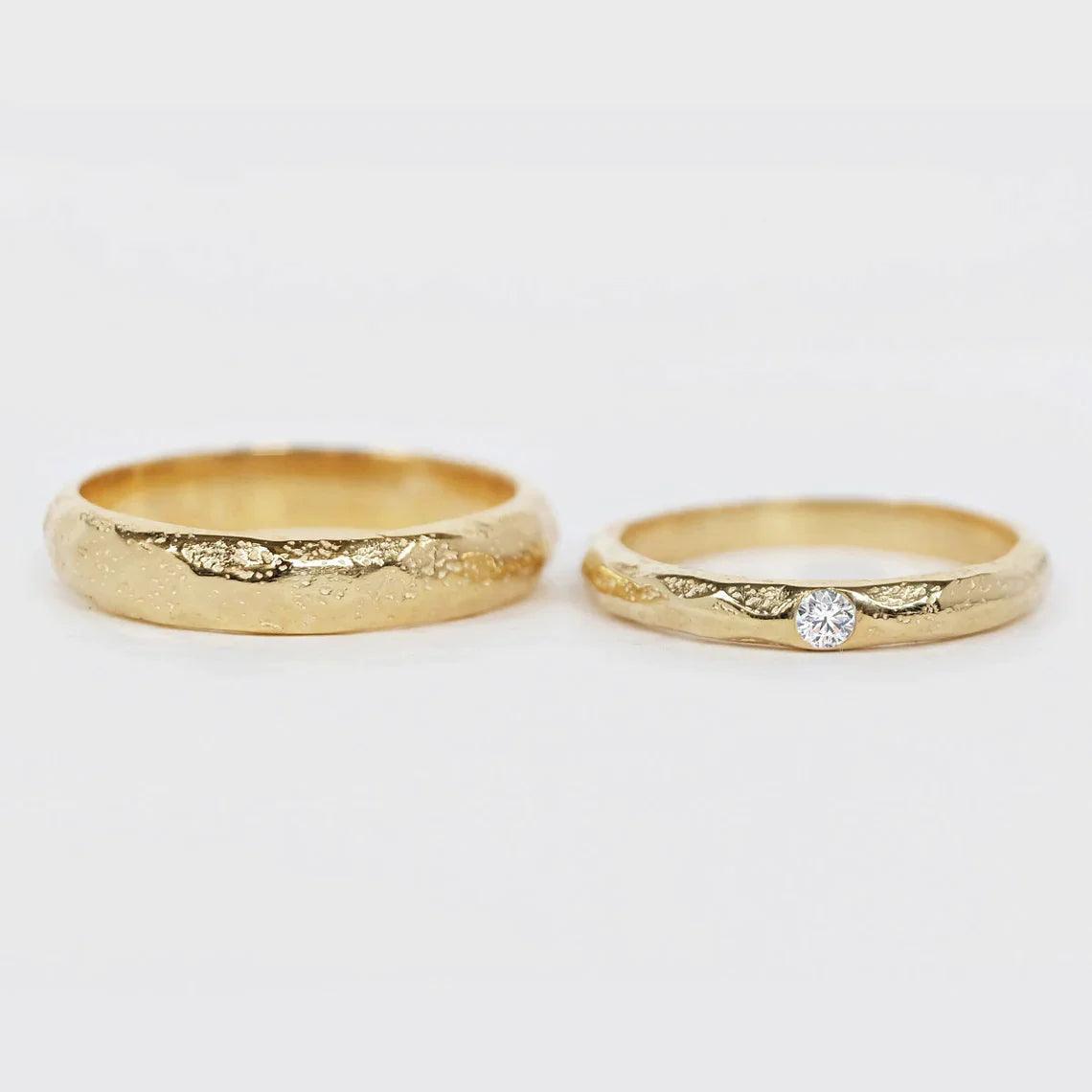 Textured Wedding Ring Set Laura - SOVATS