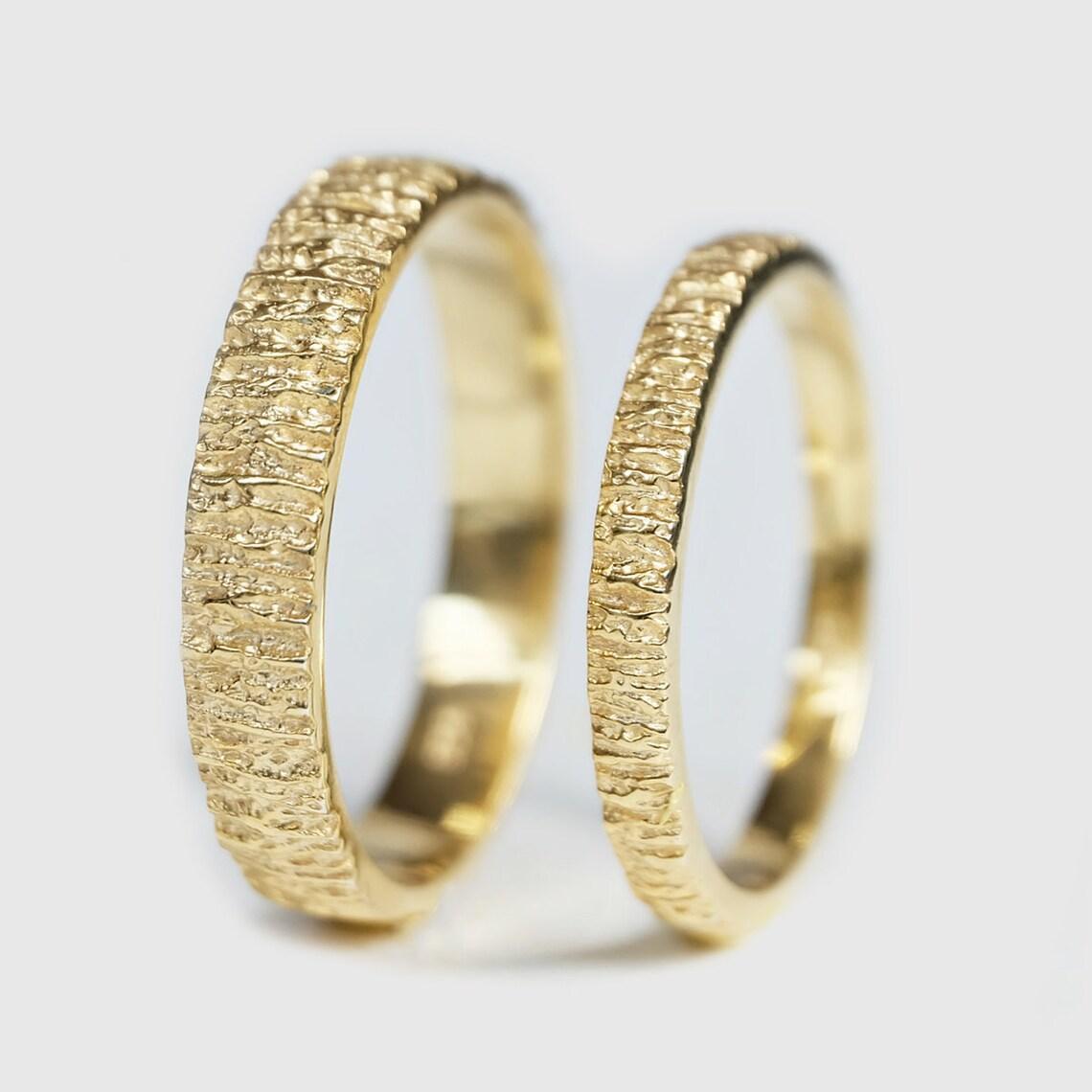 Textured Wedding Ring Set Nurul - SOVATS