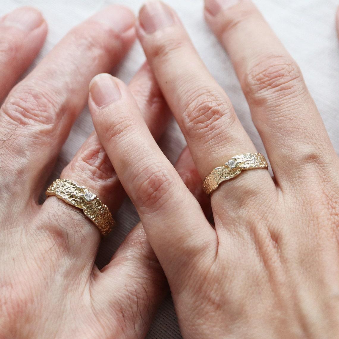 Textured Wedding Ring Set Valentin - SOVATS