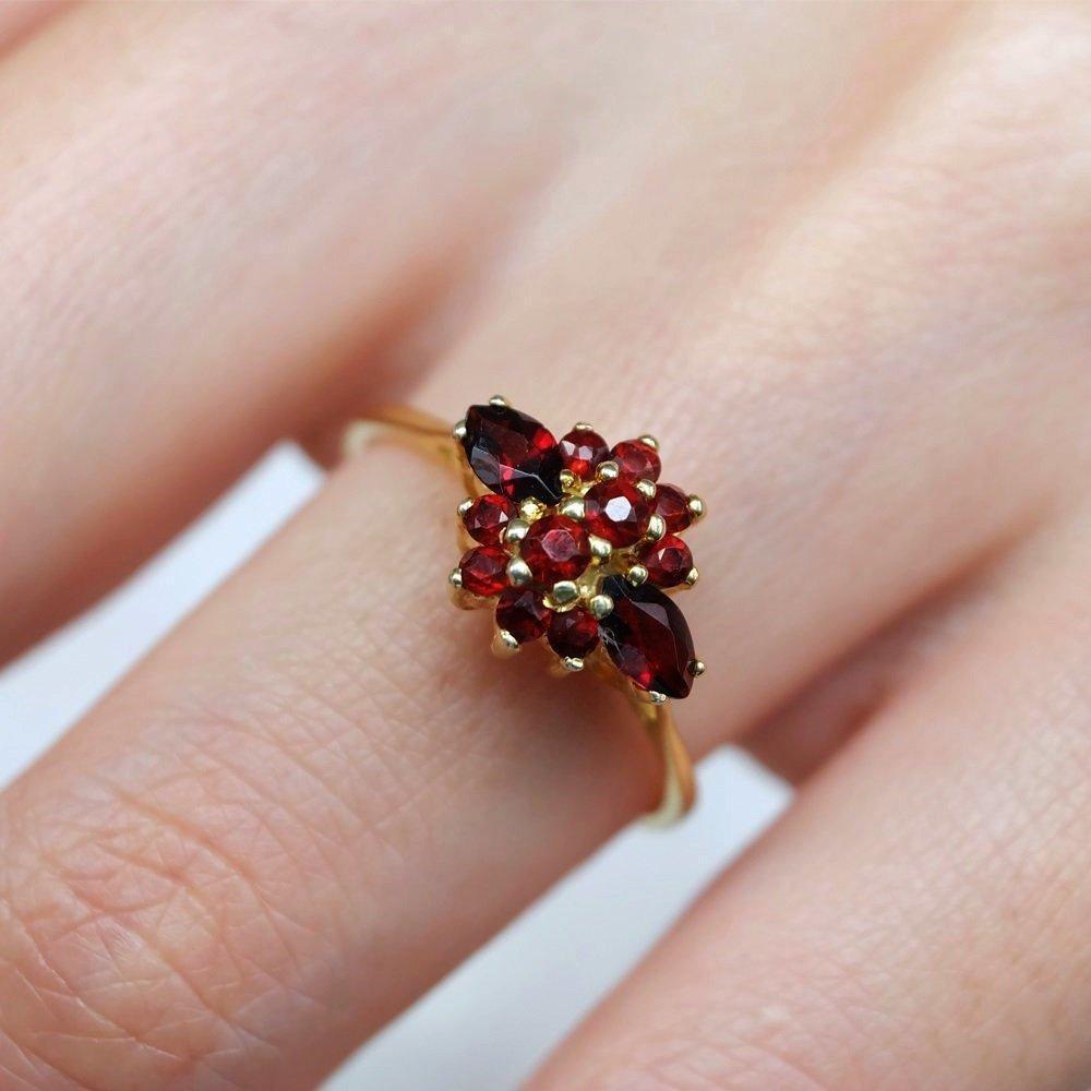 0.16 Carats 14k Solid Gold Garnet Engagement Ring - SOVATS