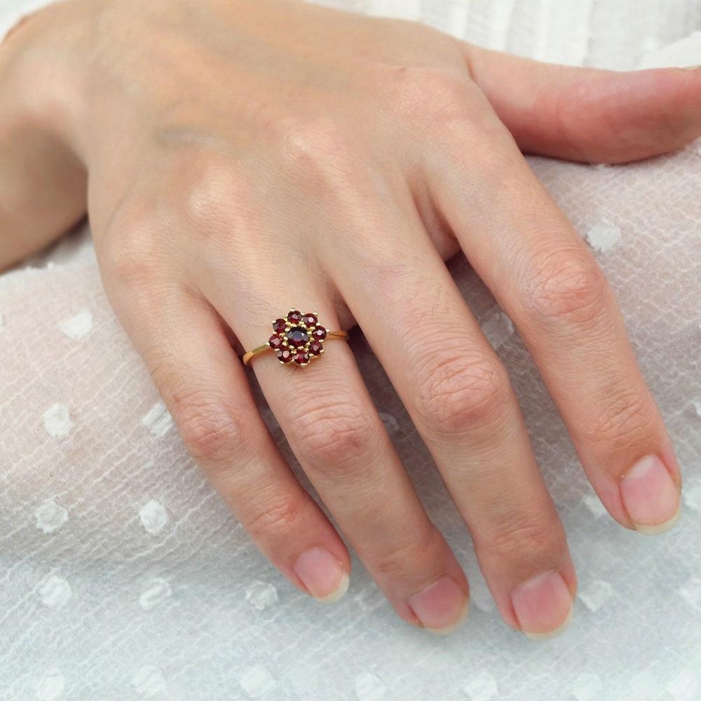 0.38 Carats 14k Solid Gold Garnet Engagement Ring - SOVATS