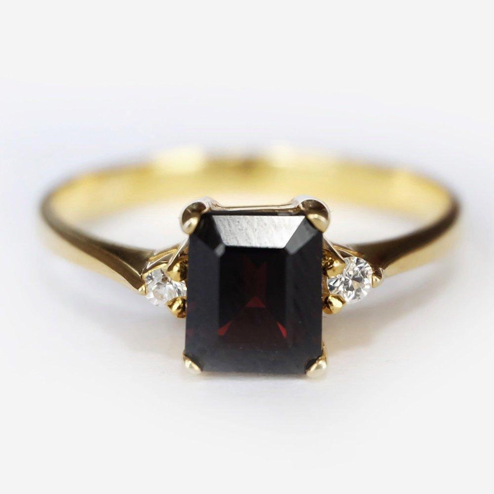 0.75 Carats 14k Solid Gold Garnet Engagement Ring - SOVATS