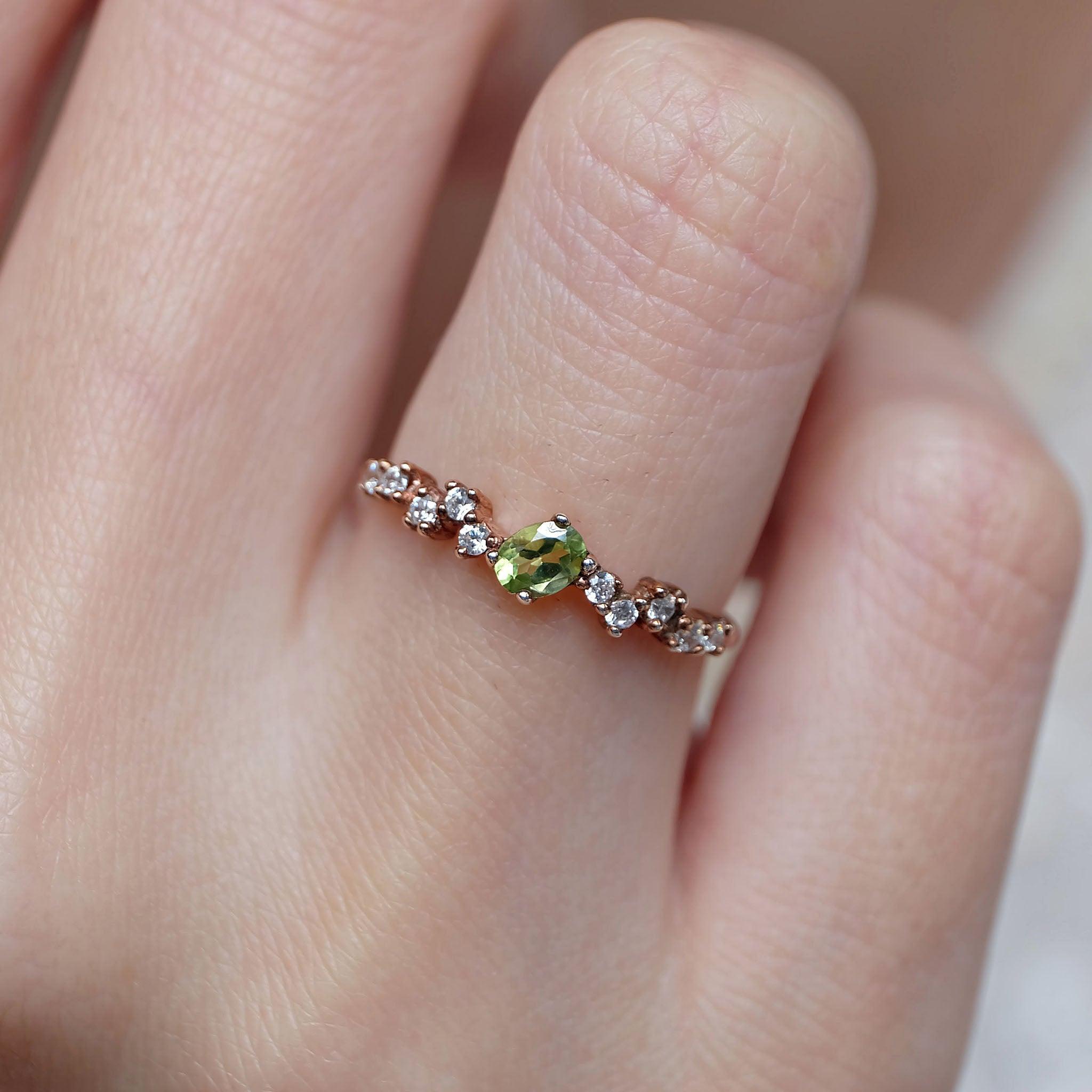 Peridot Diamond Ring Cacilie - SOVATS