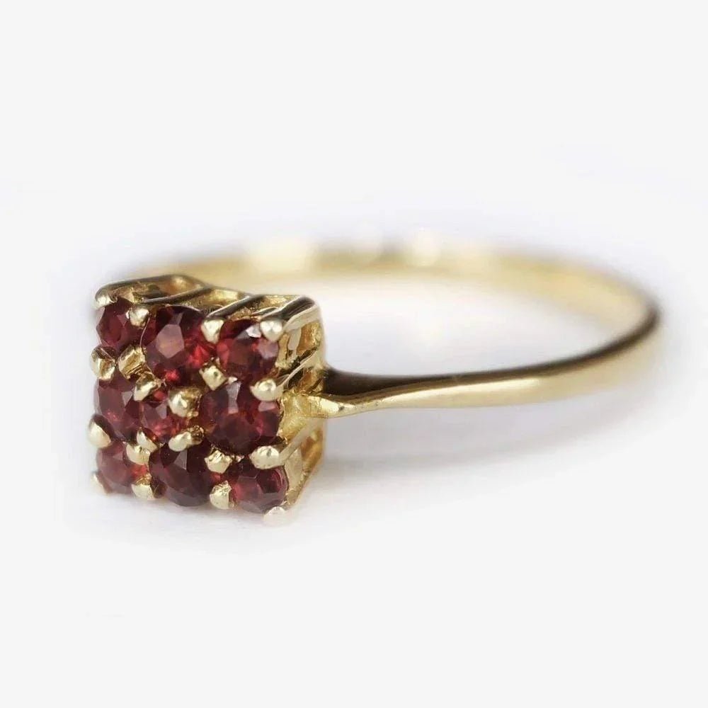 Garnet Ring Eadoin - SOVATS