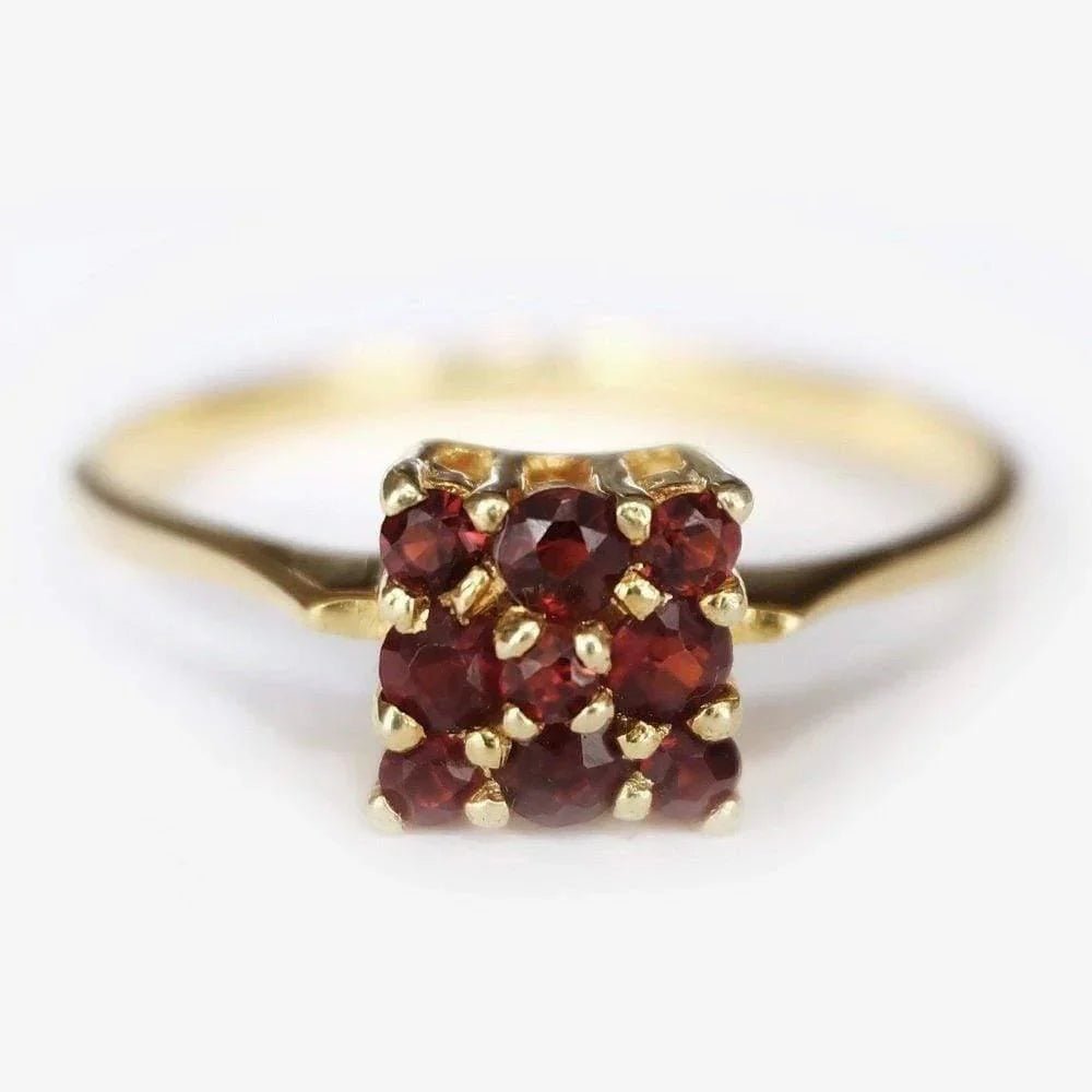 Garnet Ring Eadoin - SOVATS