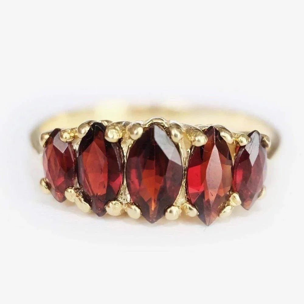 Garnet Ring Saija - SOVATS