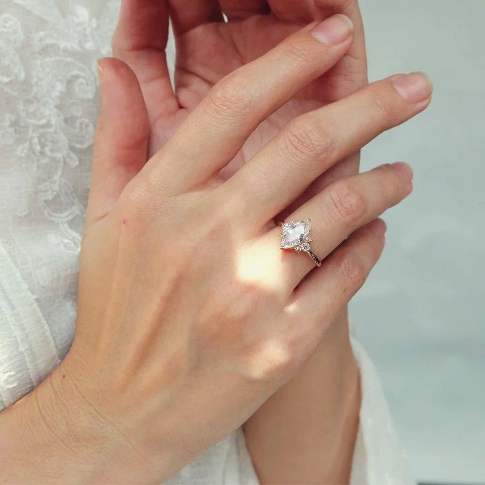 White Topaz Diamond Ring Ayda - SOVATS